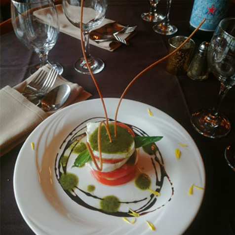 Vincent’s Italian Restaurant Rooms food